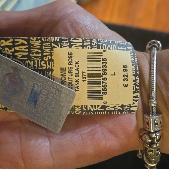 Tanktop - Picture 3 of 3